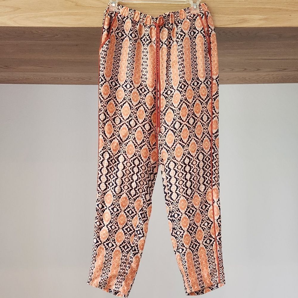 BCBGeneration Orange and Black Patterned Cropped Pants